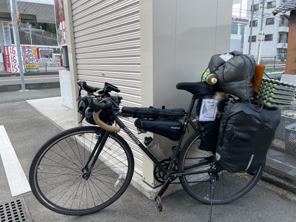 日本一周中の自転車の荷物