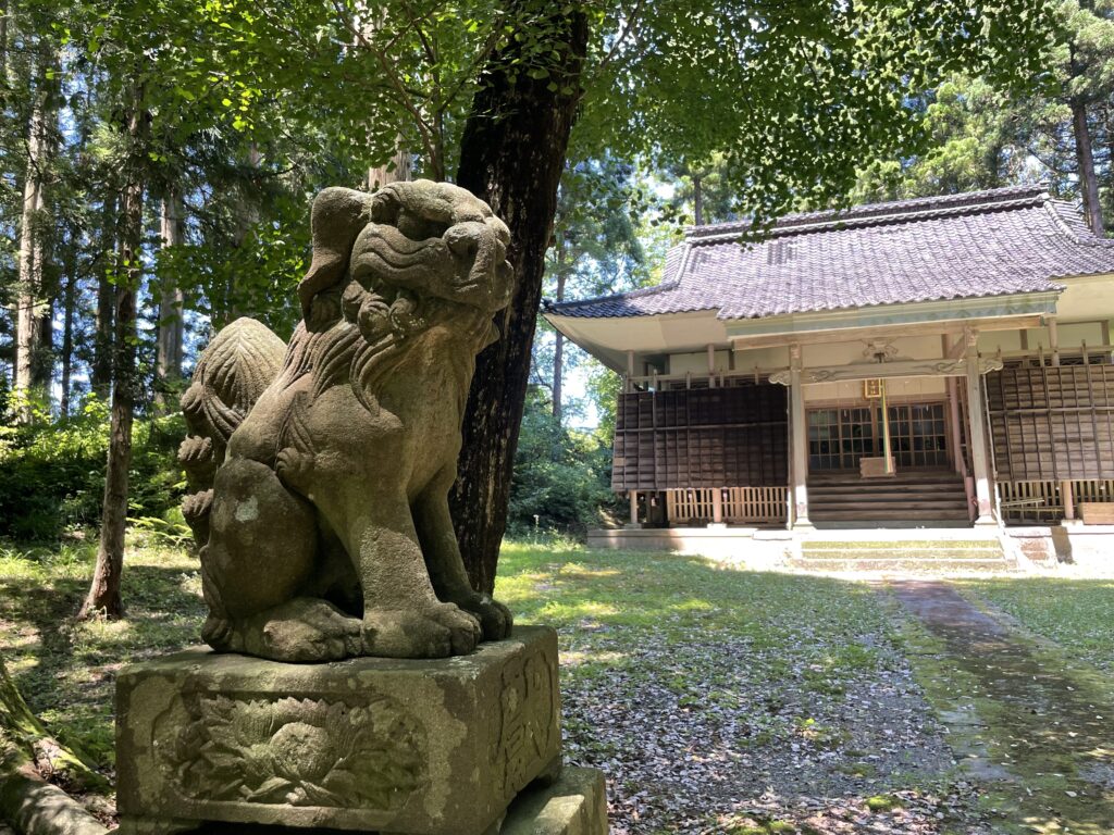 新潟大地主神社の狛犬