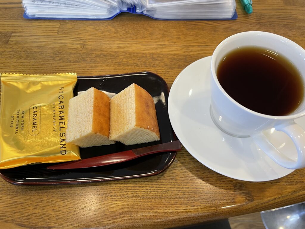 札幌のミスターバイシクルでいただいた珈琲とお菓子
