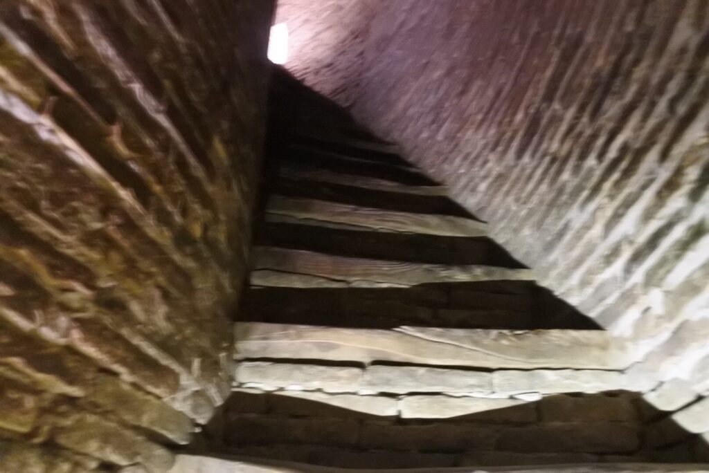 ヒヴァのイチャン・カラのミナレットの階段