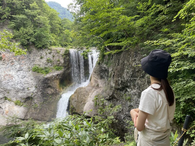 志賀高原雑魚川の大滝