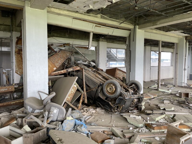 気仙沼市東日本大震災遺構の被災した車