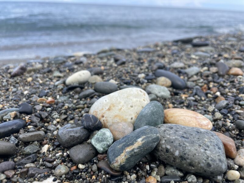 富山のヒスイ海岸で見つけた石