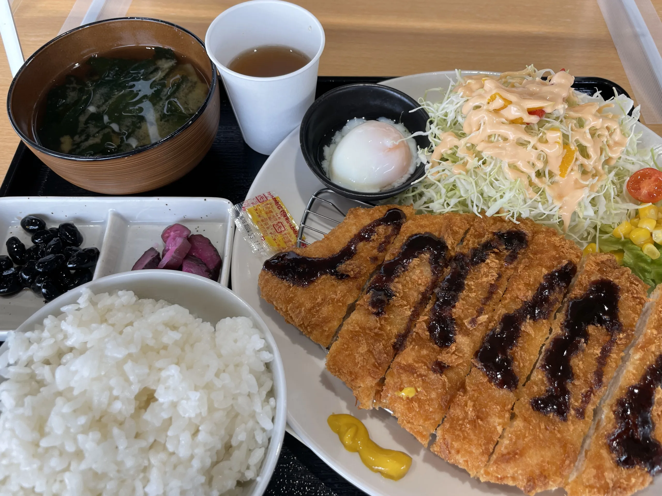 双葉町産業交流センターのとんかつ定食