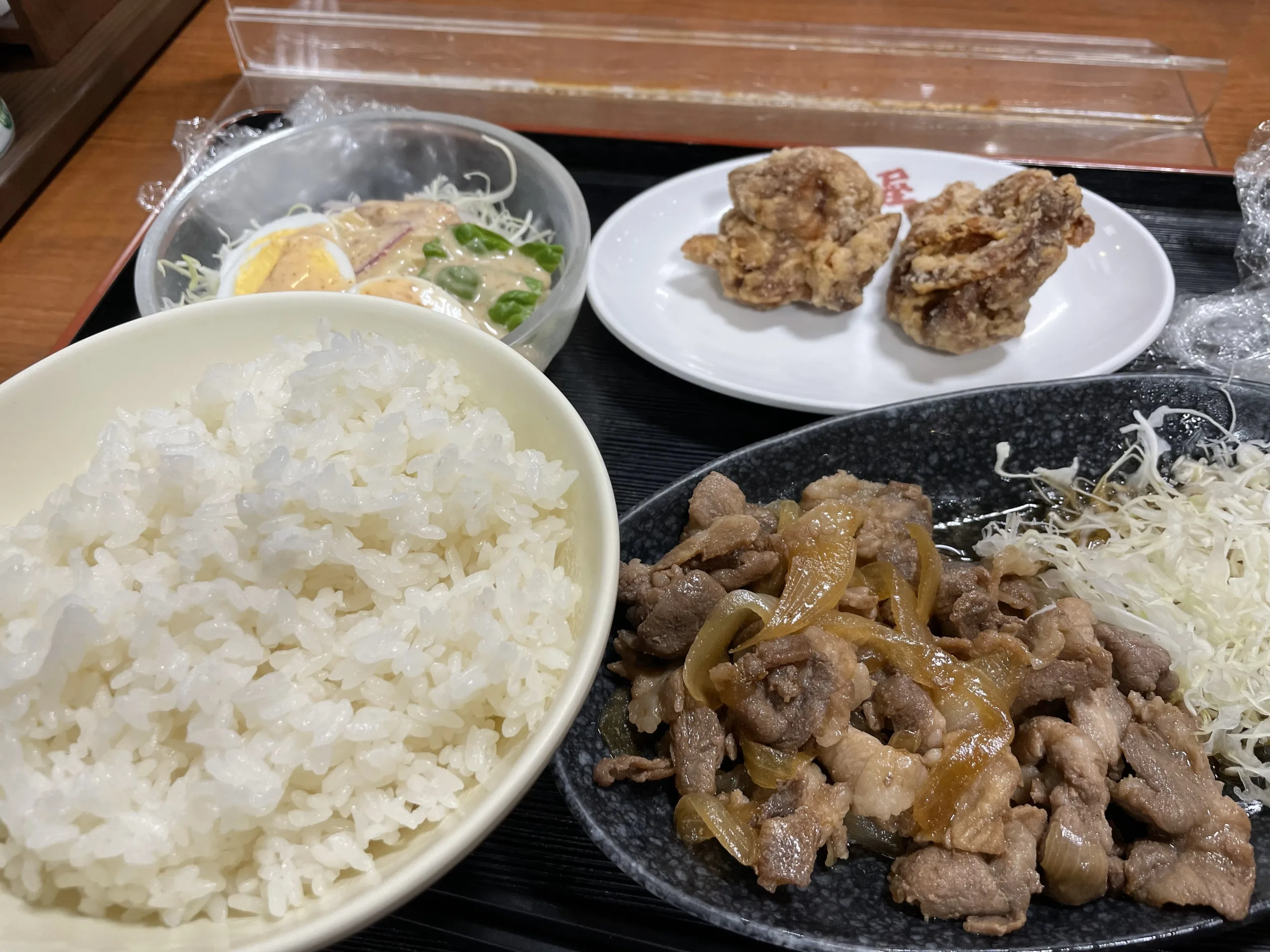 大衆食堂半田屋川越店の定食