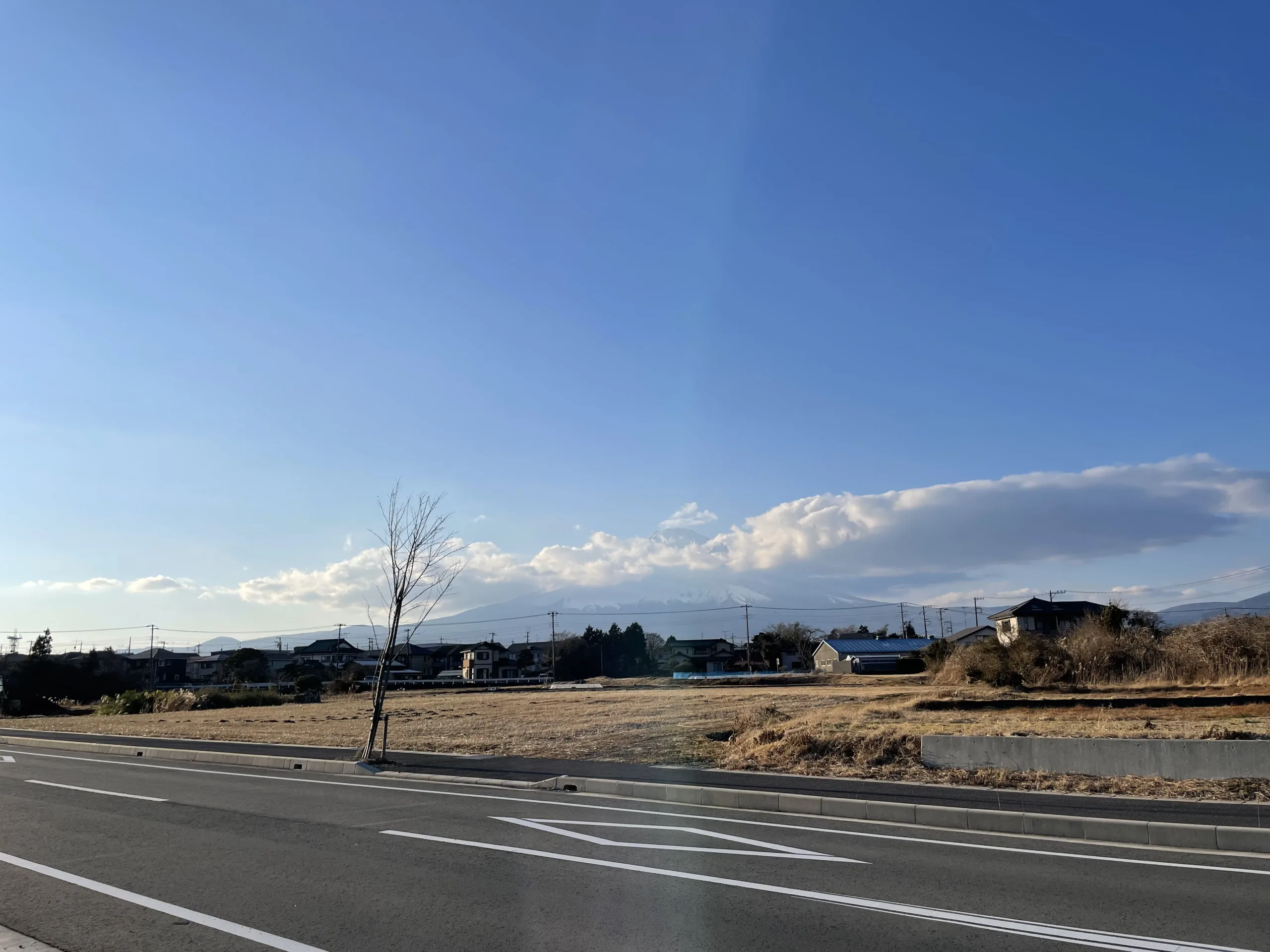 御殿場近くから見た富士山