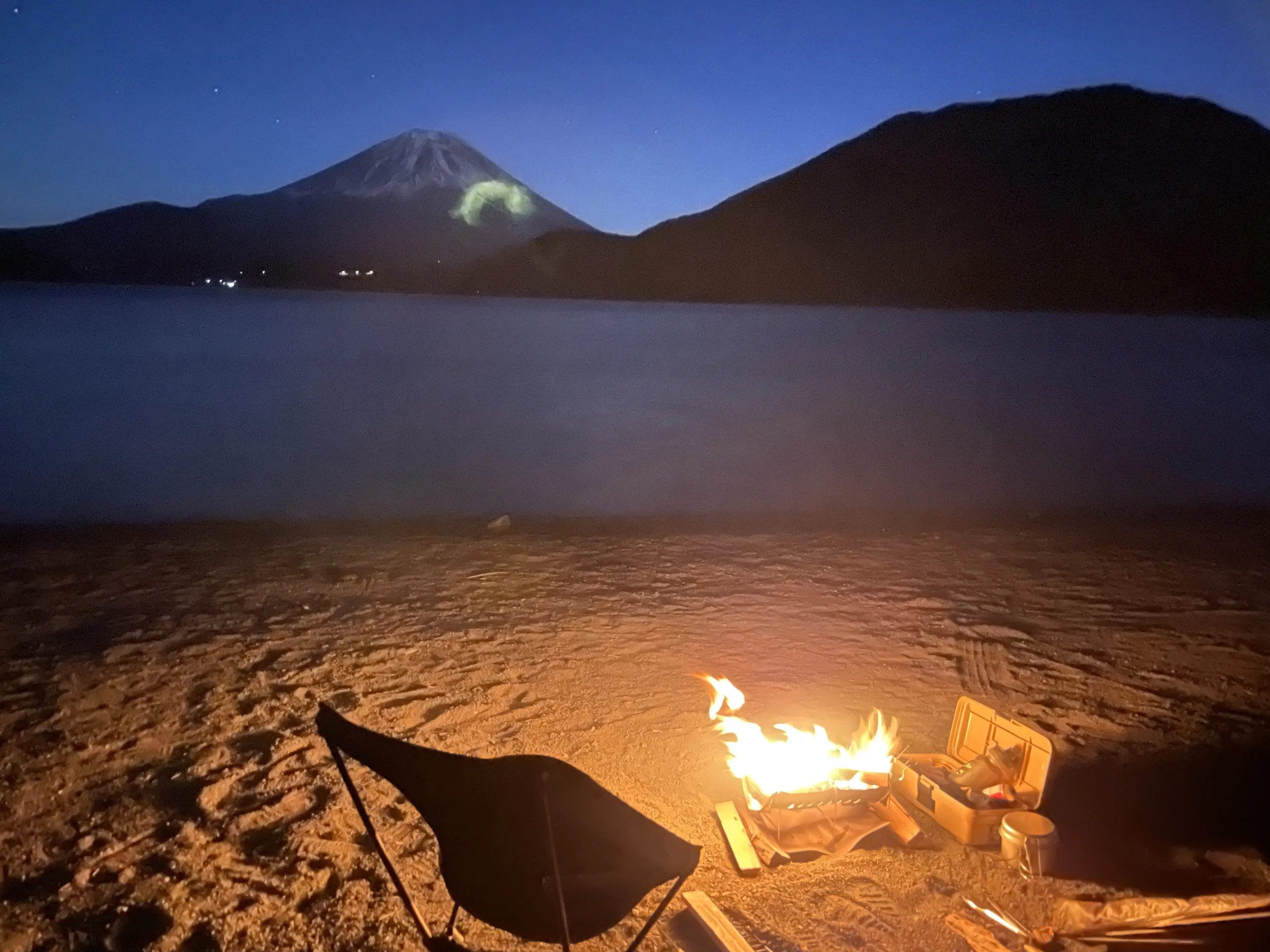 浩庵キャンプ場で焚き火