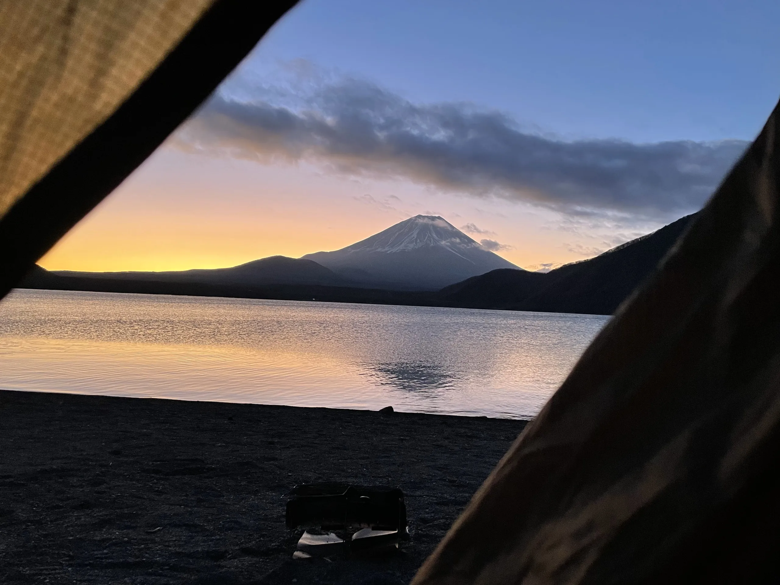 浩庵キャンプ場の朝の富士山