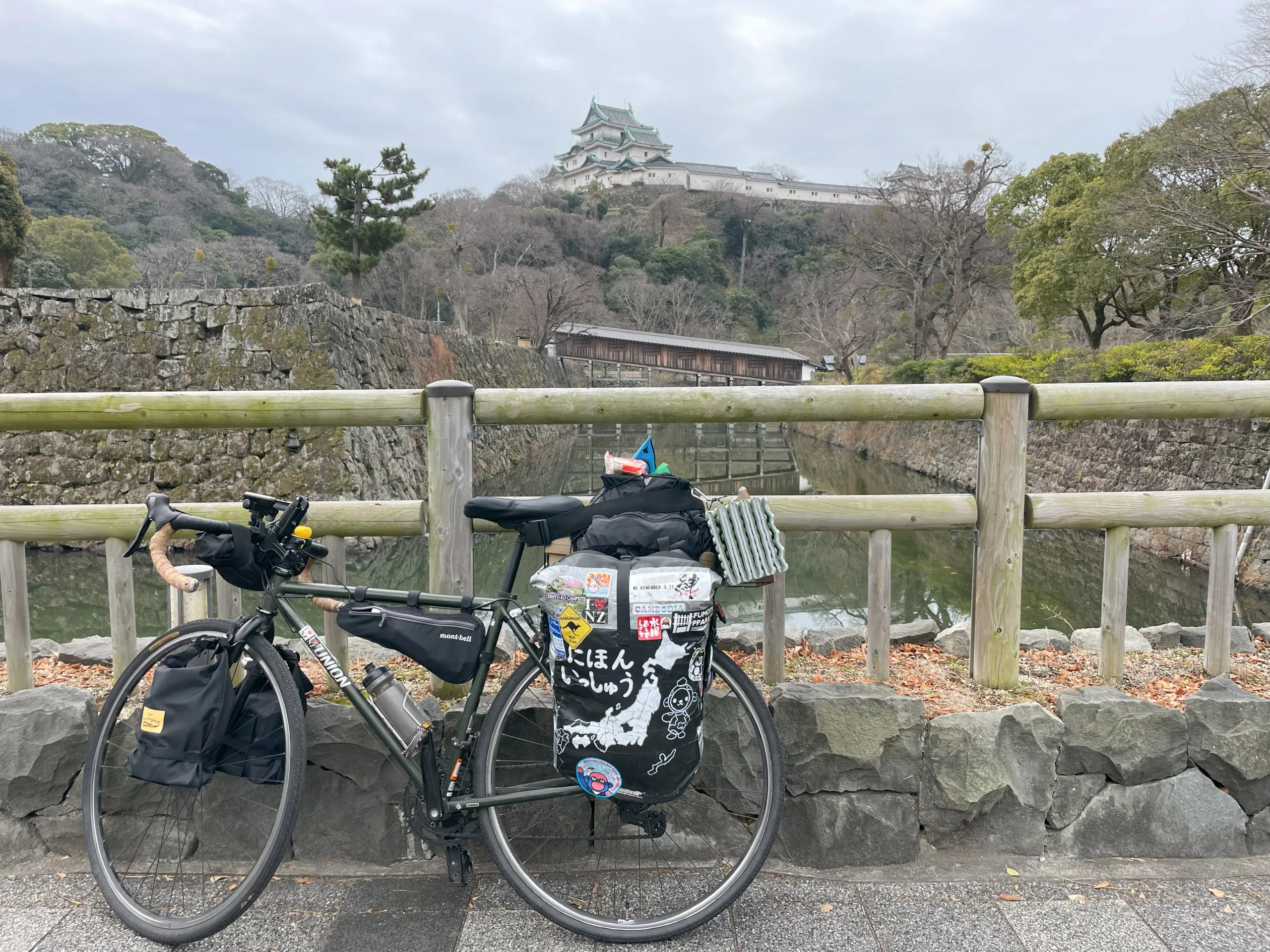 和歌山城と自転車