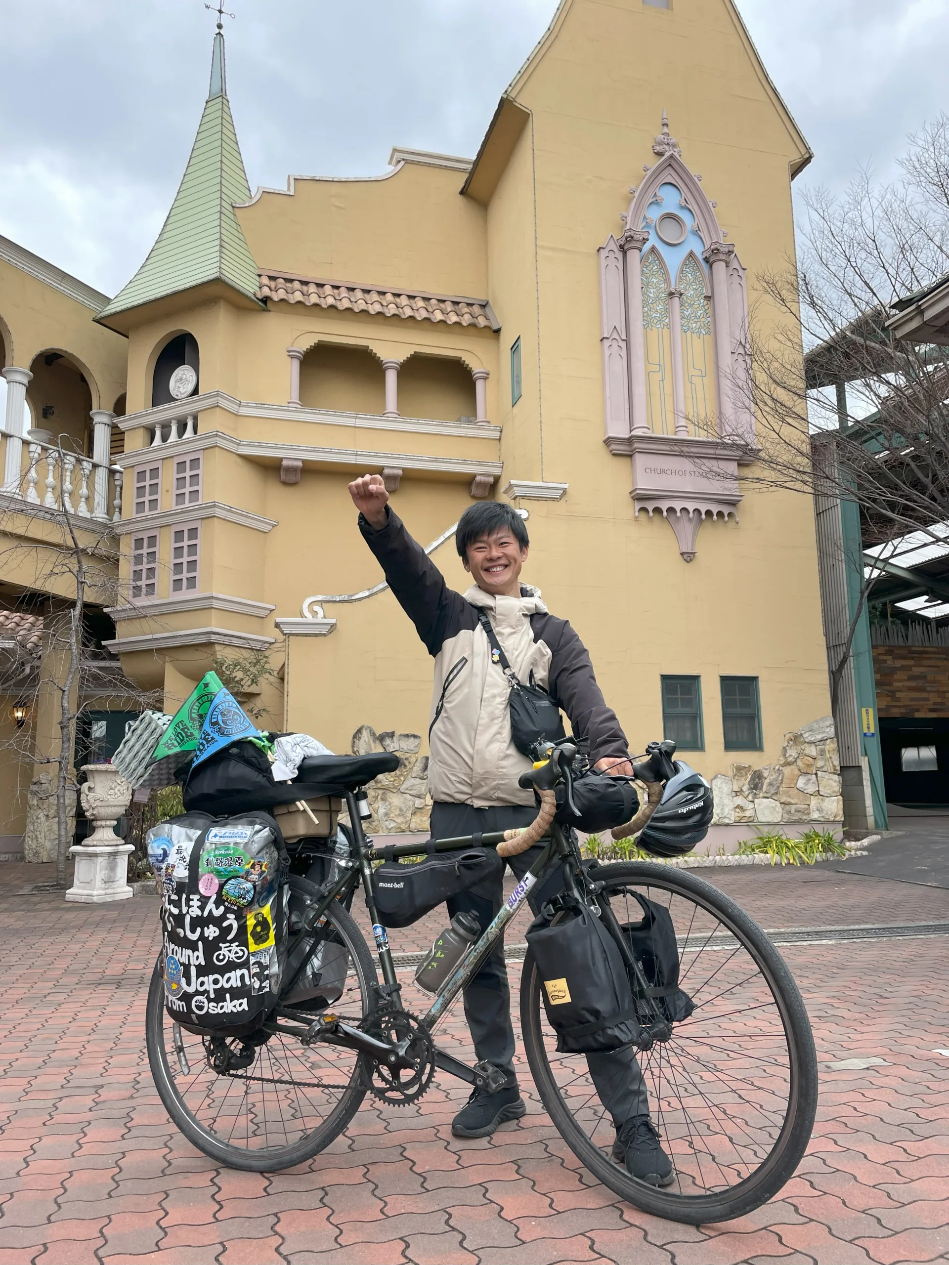 あけぼのスタジオで撮ってもらった自転車との写真