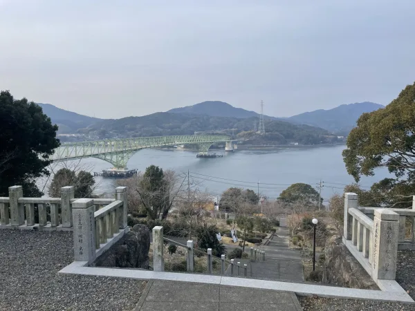 大多満根神社から見た周防大橋