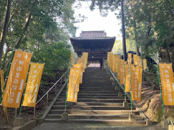 吉部田八幡宮の階段