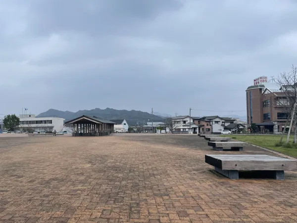 堀川夢広場