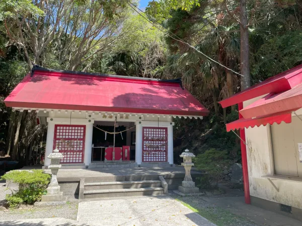 御崎神社本殿