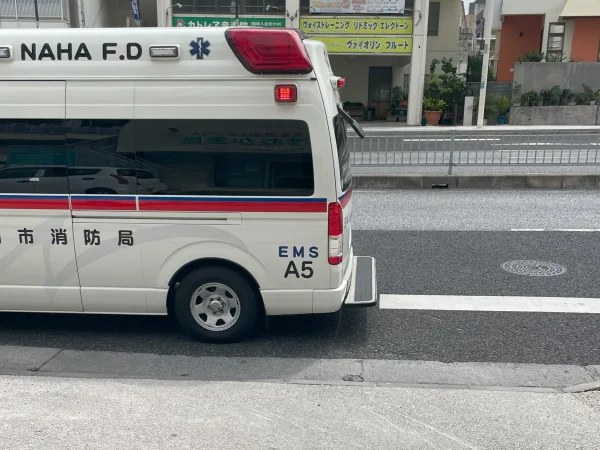 那覇市の救急車