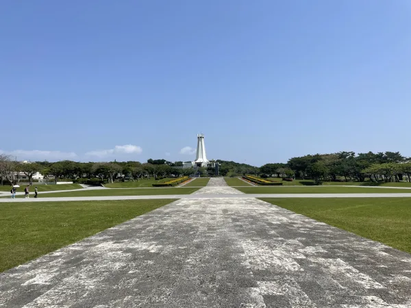 沖縄の平和祈念公園の平和の丘