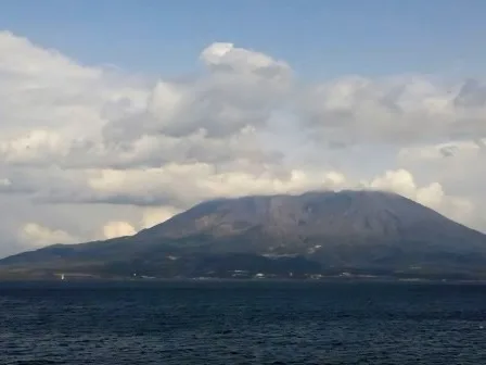 フェリーから見た桜島