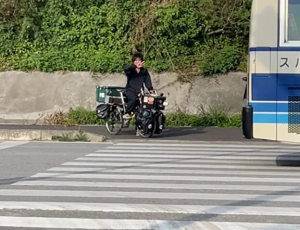 本部町で会った日本一周自転車の旅人