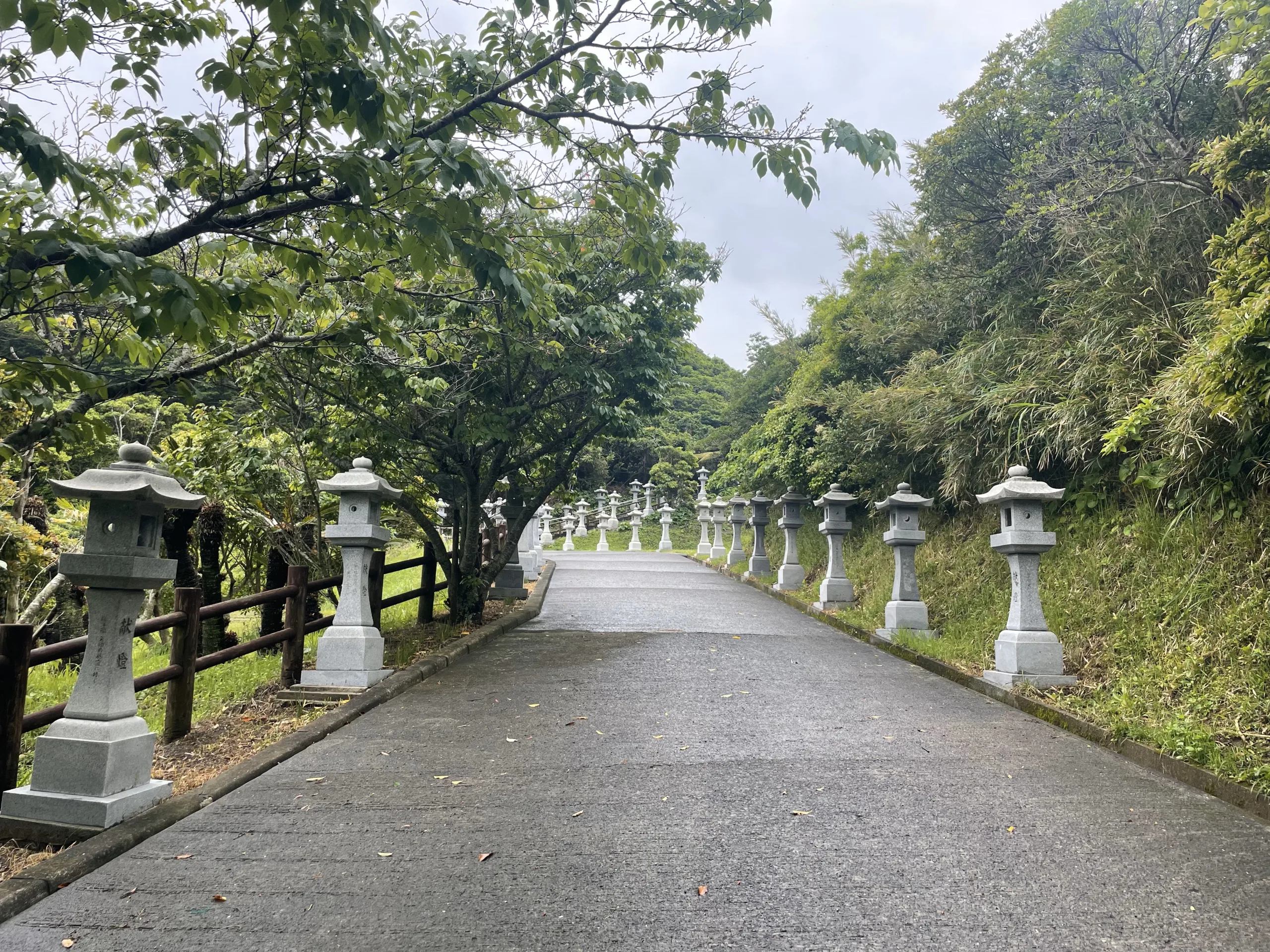 火之神公園の灯篭