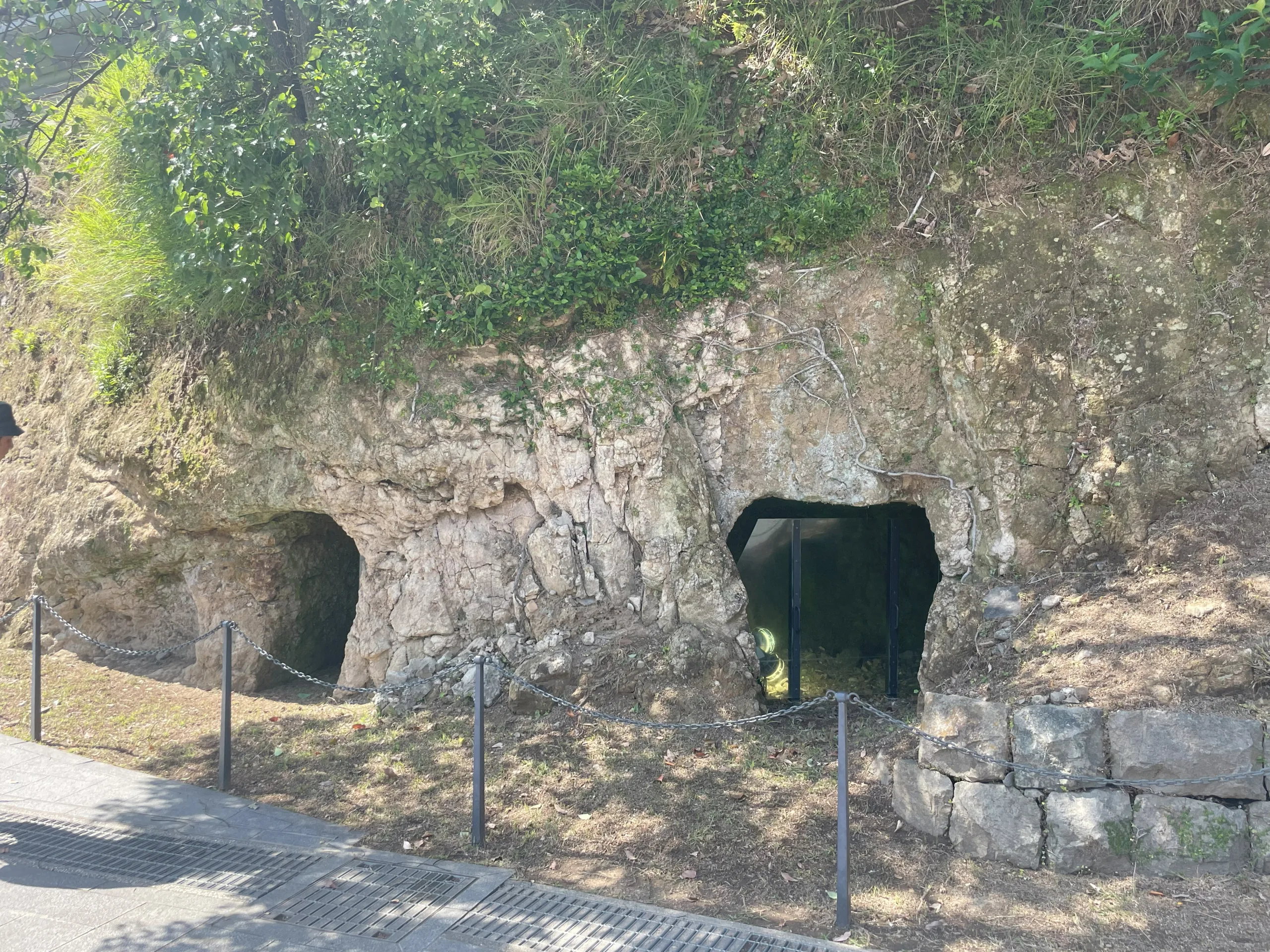 長崎平和公園横の防空壕