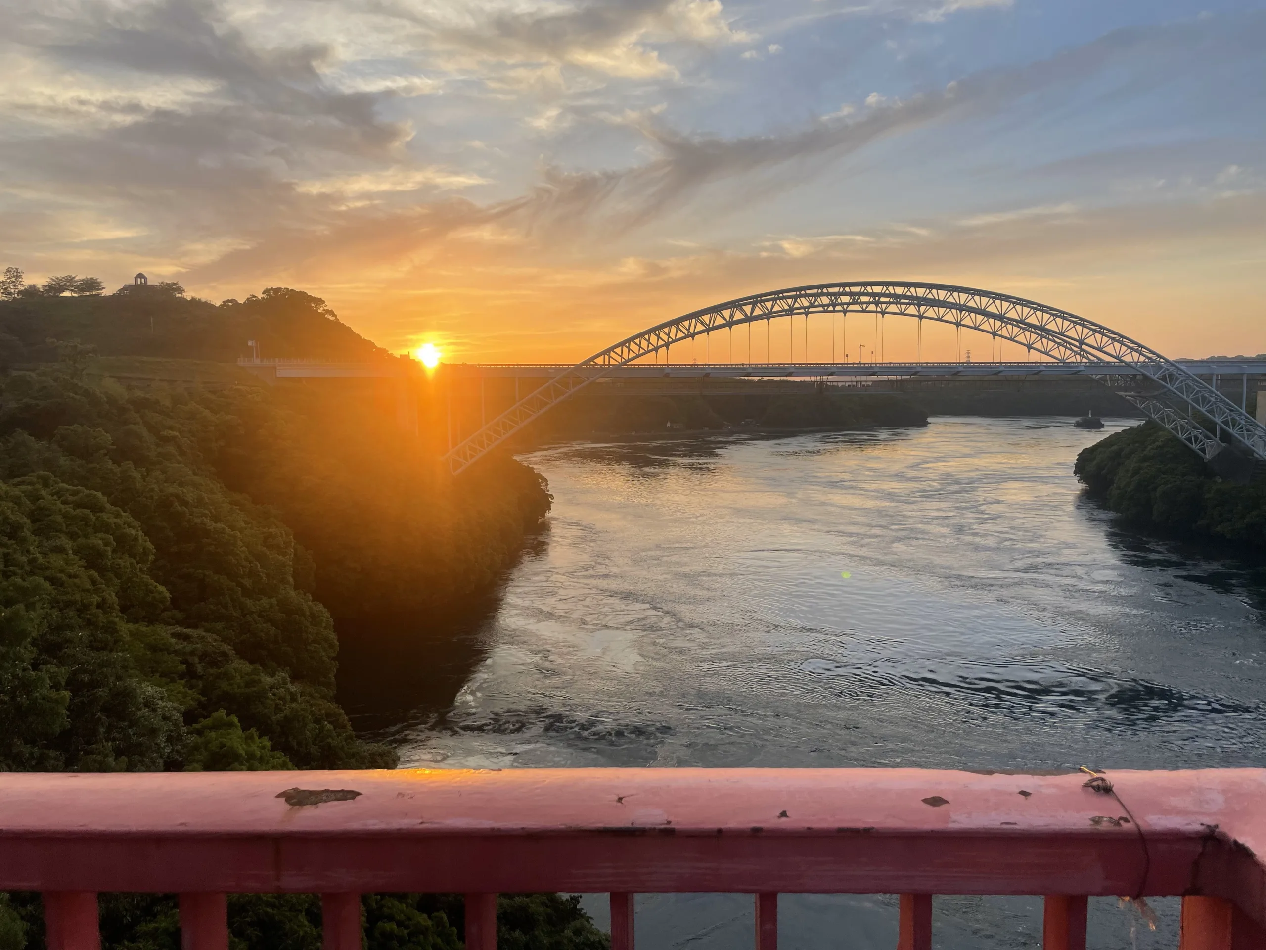 西海橋から見た夕日