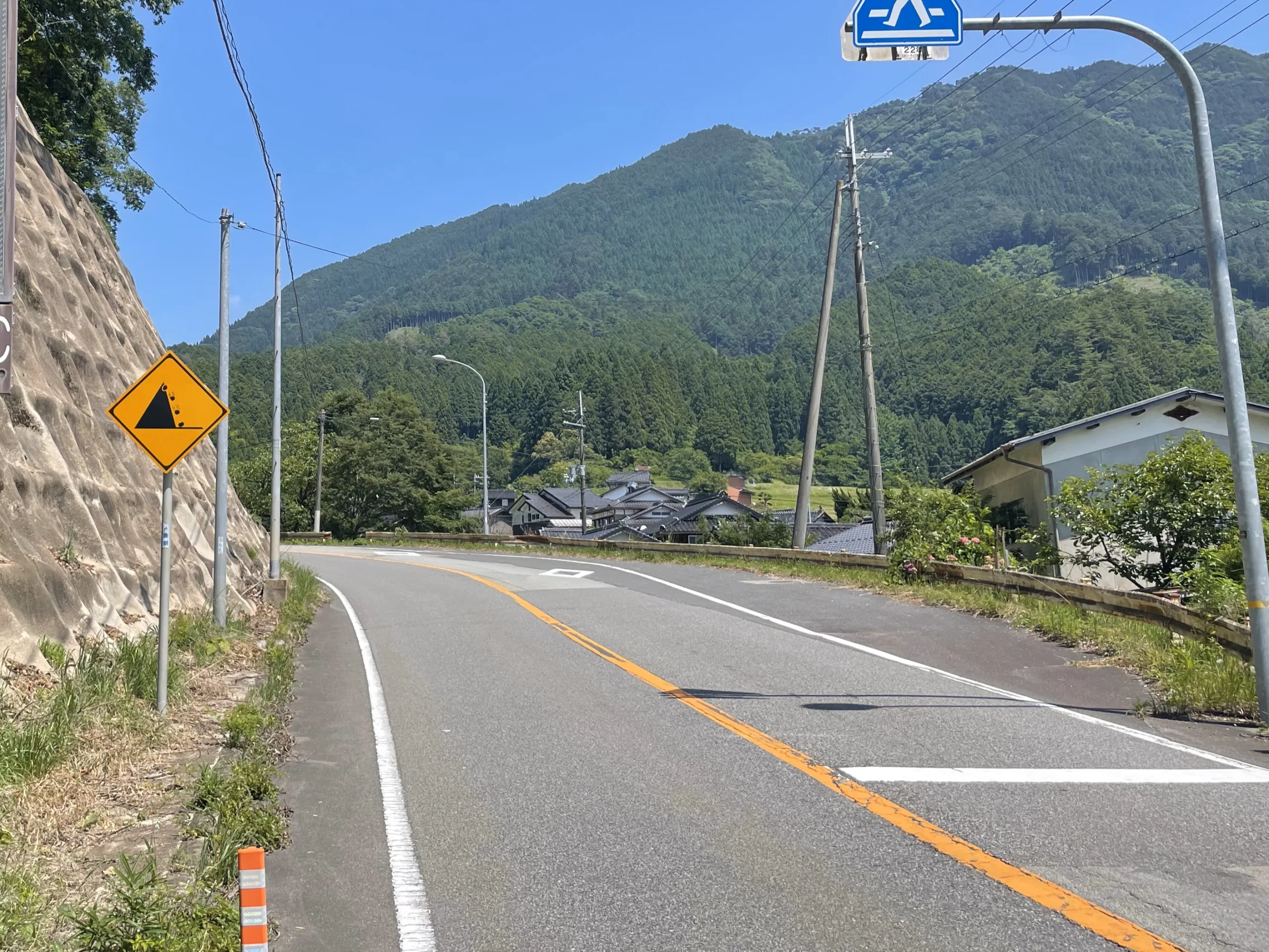 国道427号線の山道