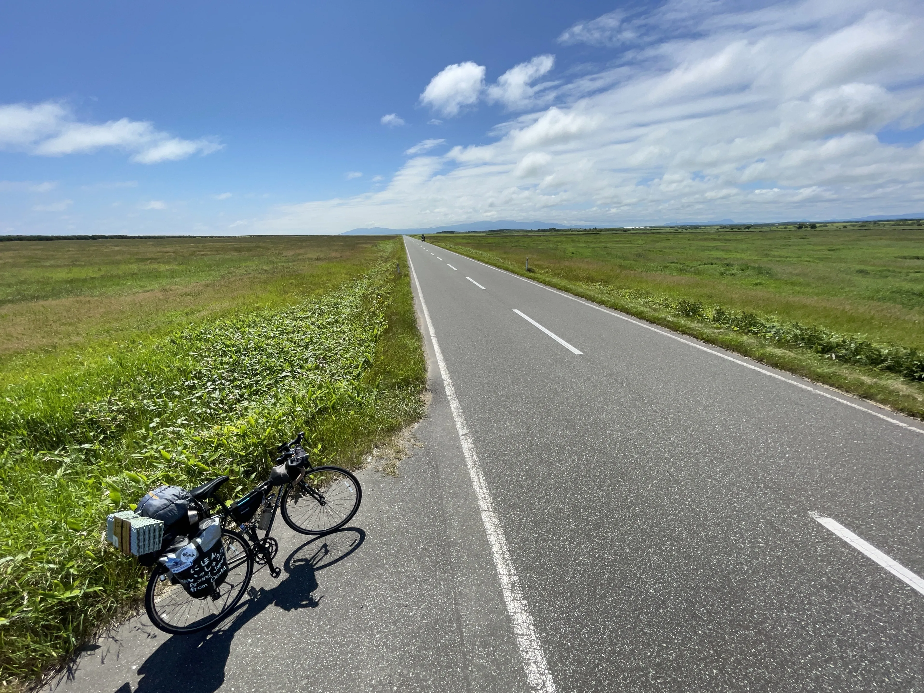 エサヌカ線と日本一周中の自転車