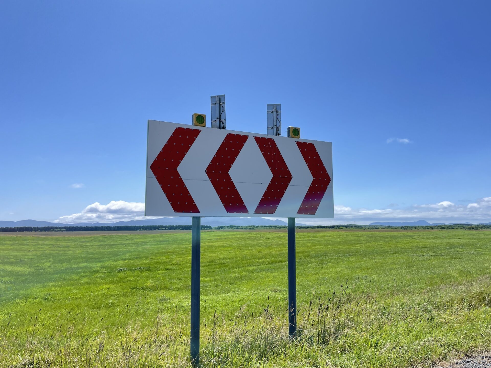 北海道猿払村近くの道路標識